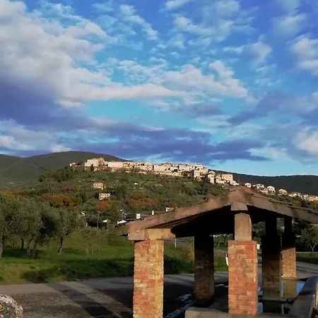 Alojamento de Acomodação e Pequeno-almoço Casale La Pietra Gialla Lugnano in Teverina