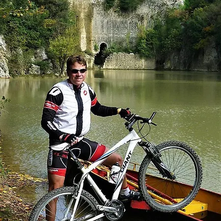 Casale La Pietra Gialla * Lugnano in Teverina