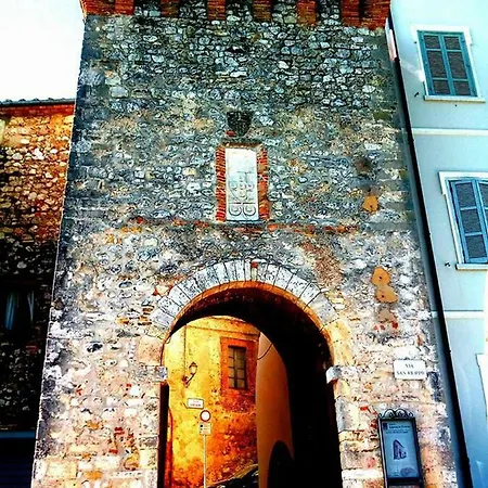 Casale La Pietra Gialla ベッド・アンド・ブレックファスト